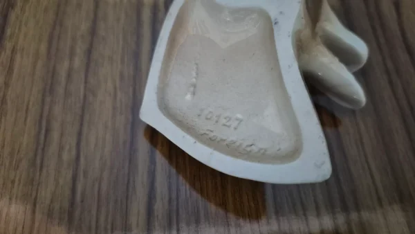 &Kappa;&epsilon;&rho;&alpha;&mu;&iota;&kappa;ό &delta;&iota;&alpha;&kappa;&omicron;&sigma;&mu;&eta;&tau;&iota;&kappa;ό &tau;&omicron;ί&chi;&omicron;&upsilon; &mu;&epsilon; &kappa;&epsilon;&phi;&alpha;&lambda;ή &sigma;&kappa;ύ&lambda;&omicron;&upsilon; Foreign